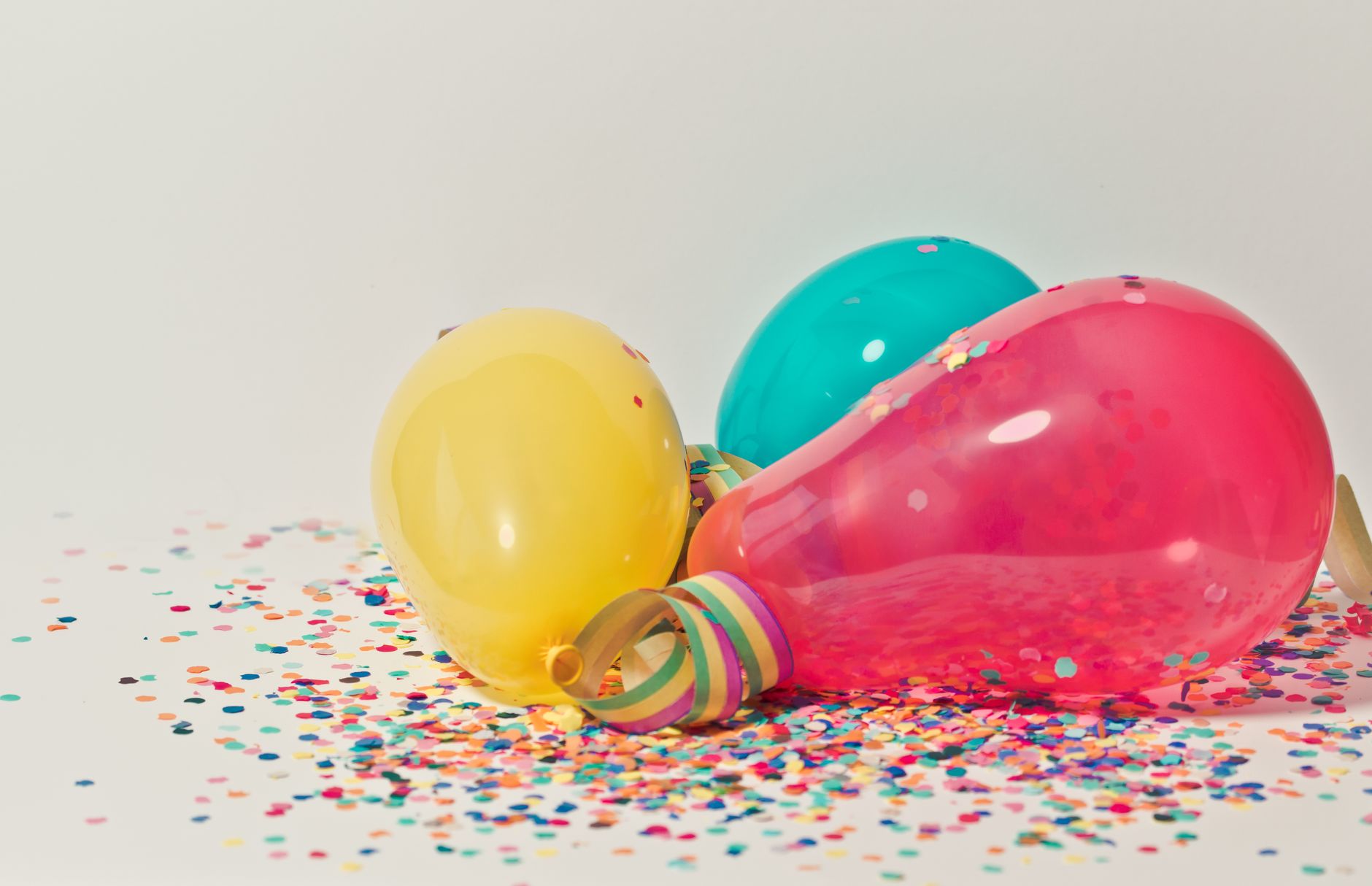 Colourful themed decoration for a kids birthday party