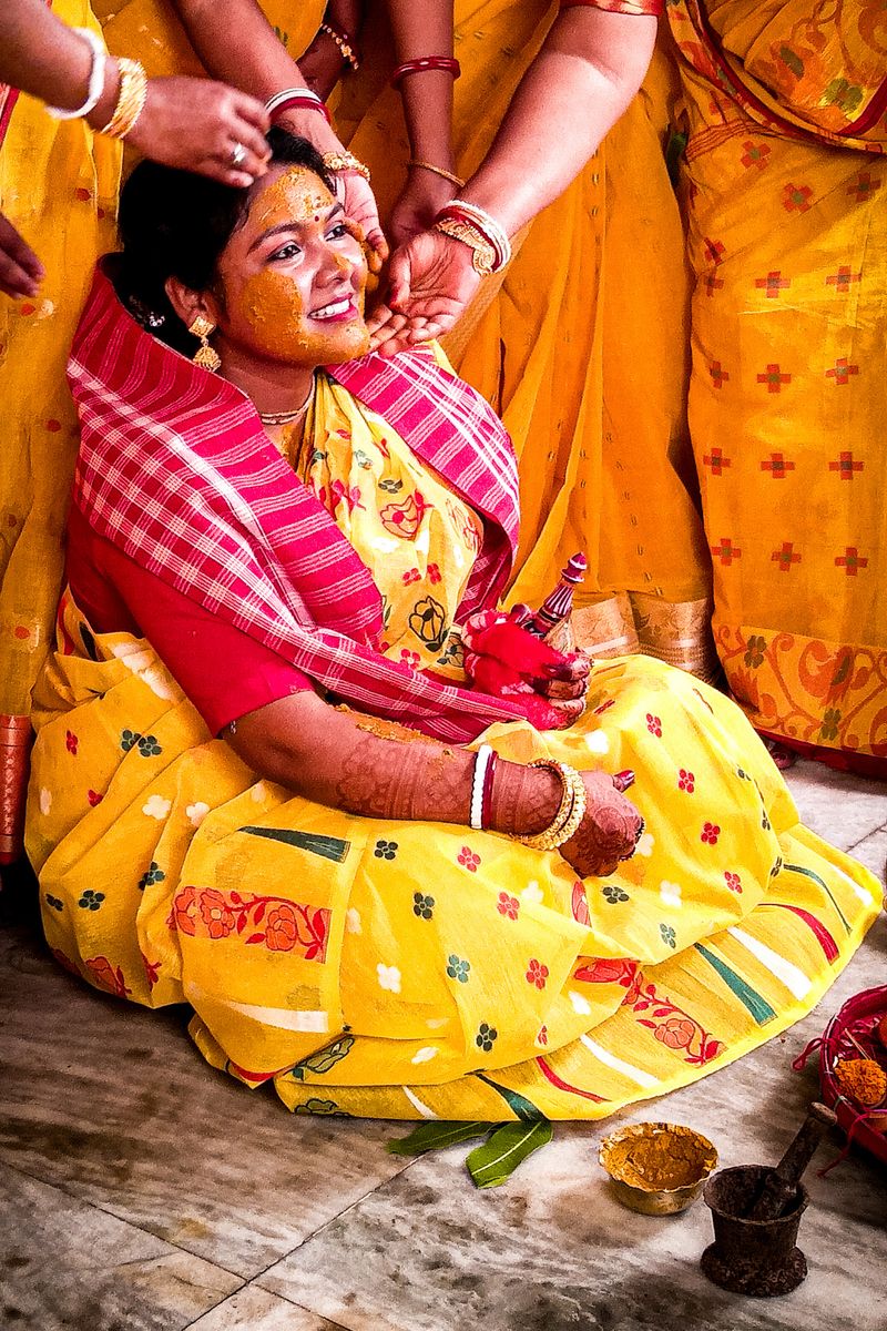 Candid photography moment at an Indian wedding